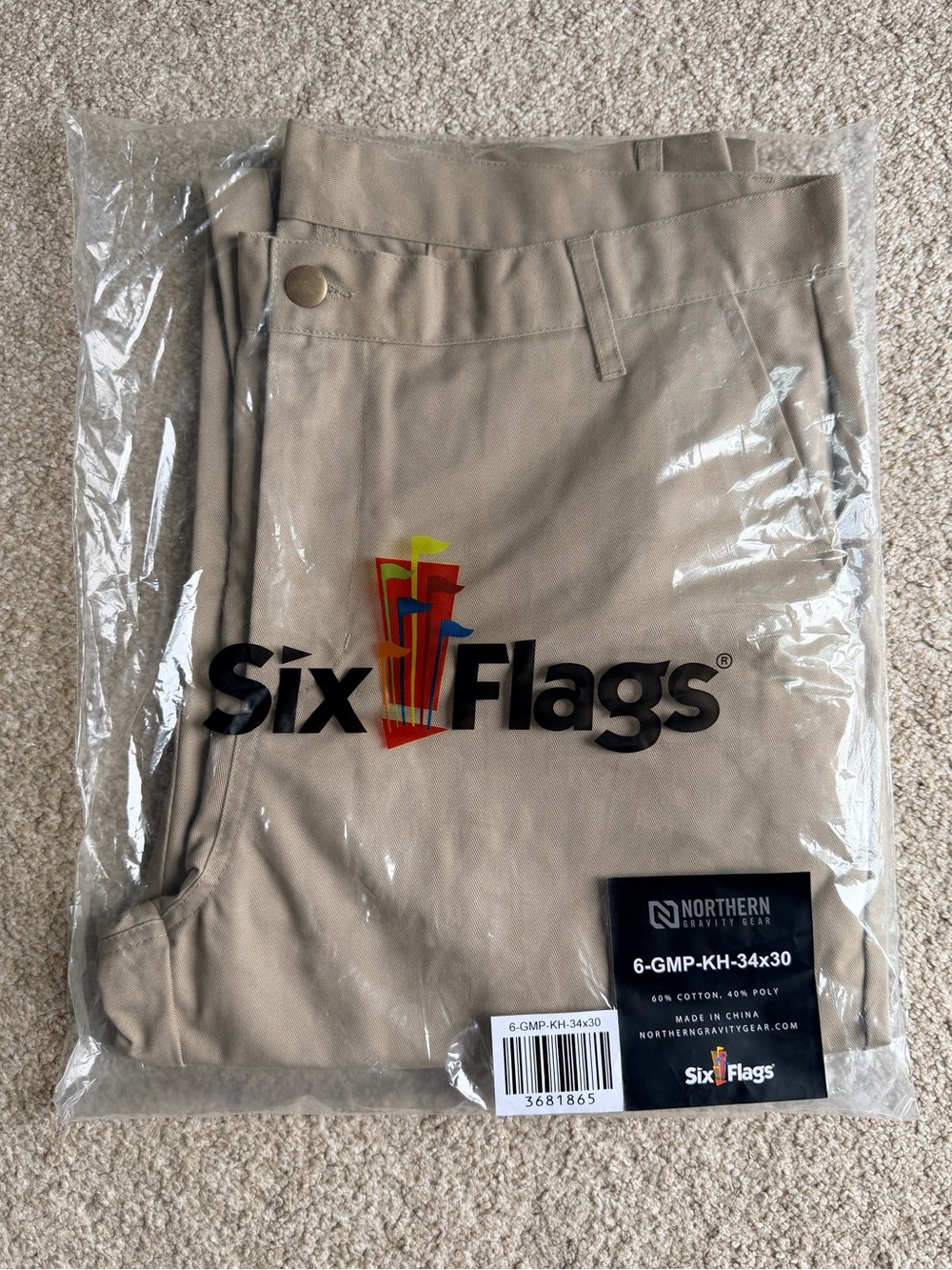 Six Flags Men's Khaki Chinos Uniform SIZE 34 x 30 NEW